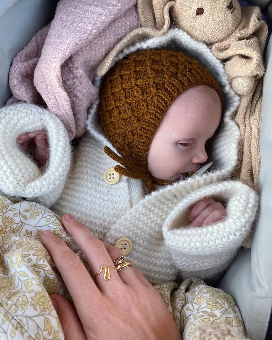 PetiteKnit - Selmas Sovedragt