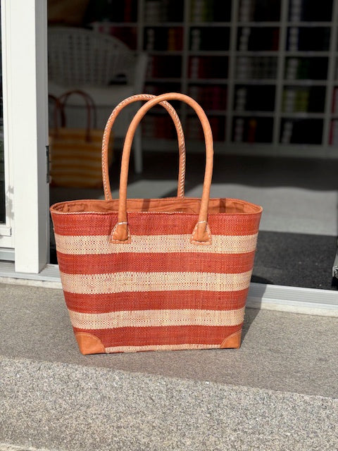 Kurvetaske - Bastvæv striber - Medium