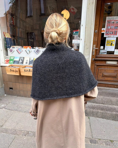 PetiteKnit - Ivy Cape