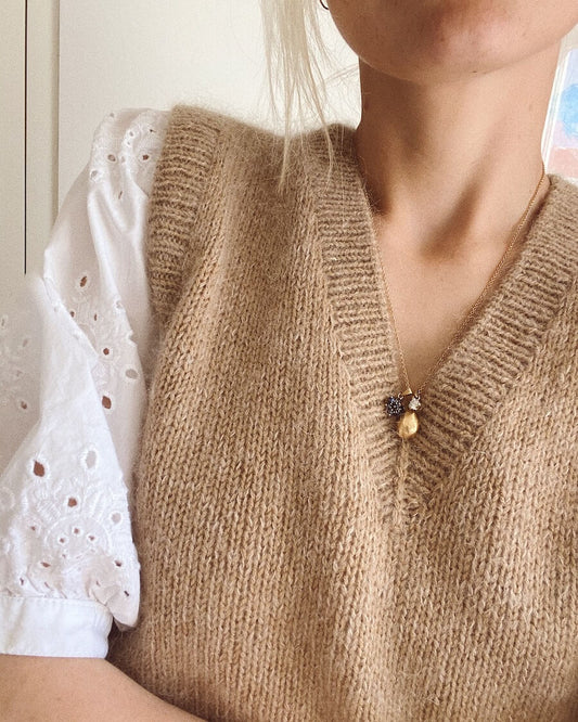 PetiteKnit - Stockholm V-neck